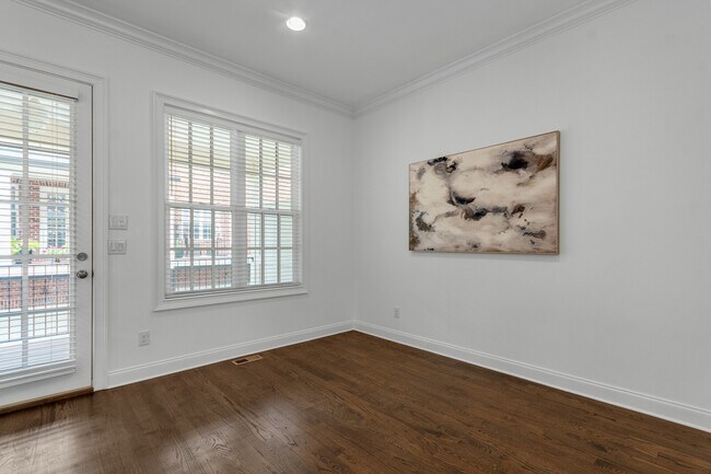 Building Photo - 1260 Lullwater Park Cir