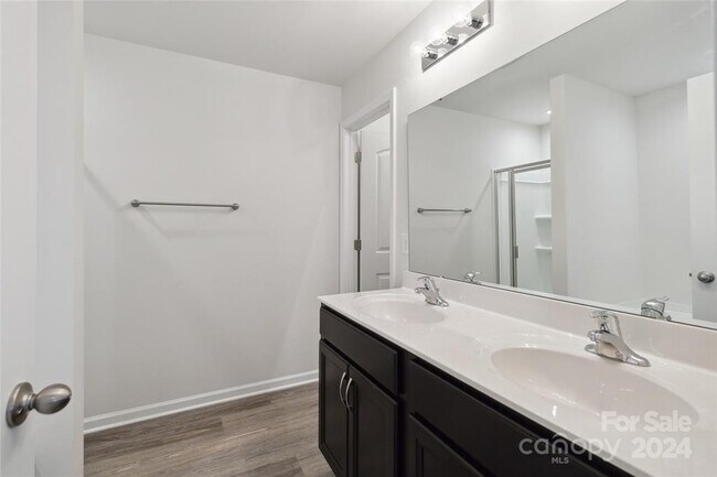 Building Photo - 13416 Alpine Dr