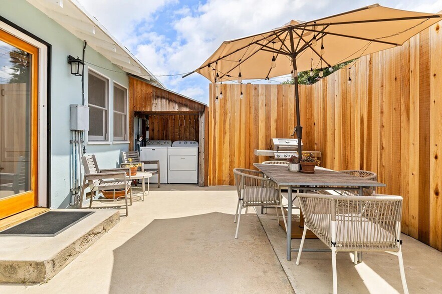 Building Photo - 8327 Wiley Post Ave