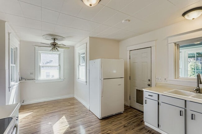 Building Photo - 3bed/1bath Home in Great North Everett Nei...