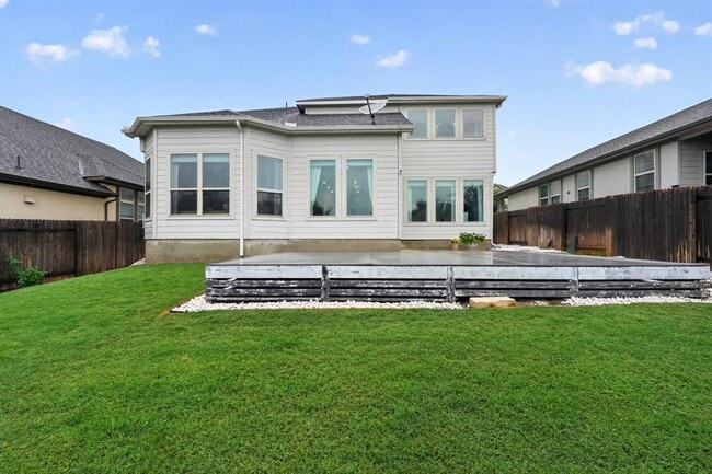 Building Photo - 208 Windom Way