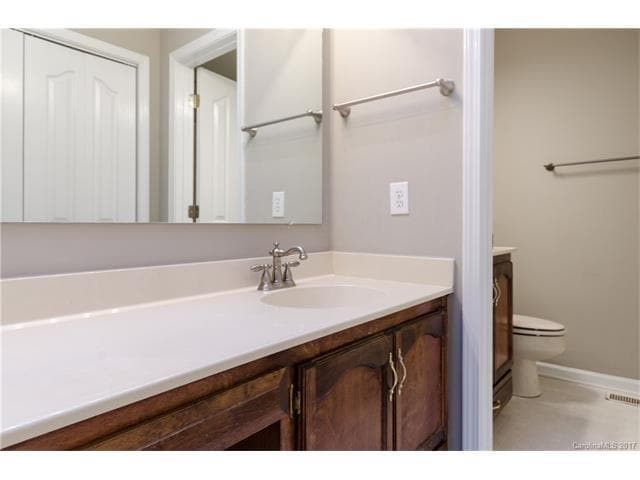Building Photo - "Charming 4-Bedroom Retreat in Gastonia with Granite Touches & Gleaming Hardwoods!"