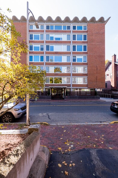 Building Photo - 330 Harvard St