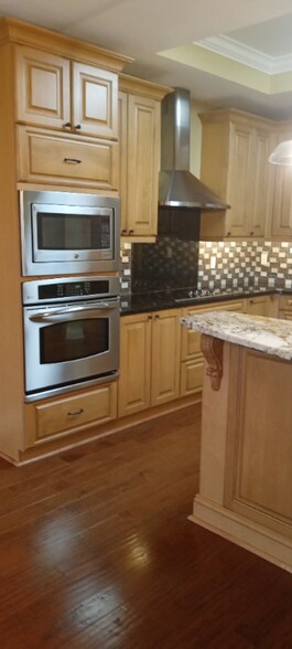 Building Photo - 202 Windward Passage