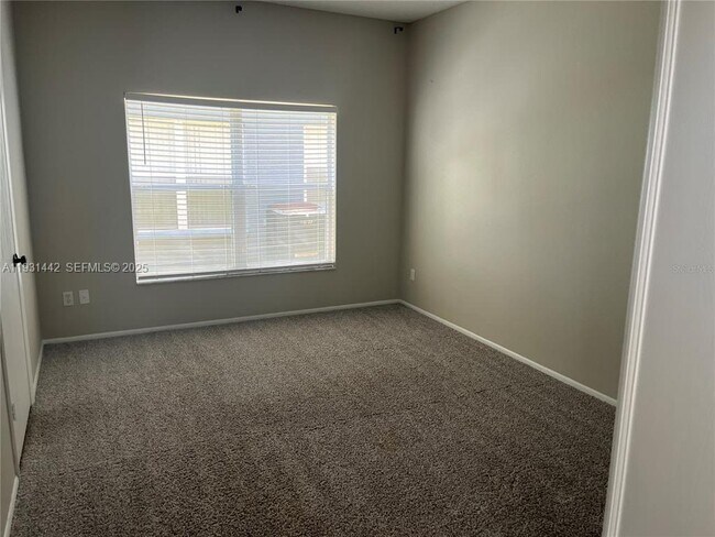 Building Photo - 189 Emeraldview Ave