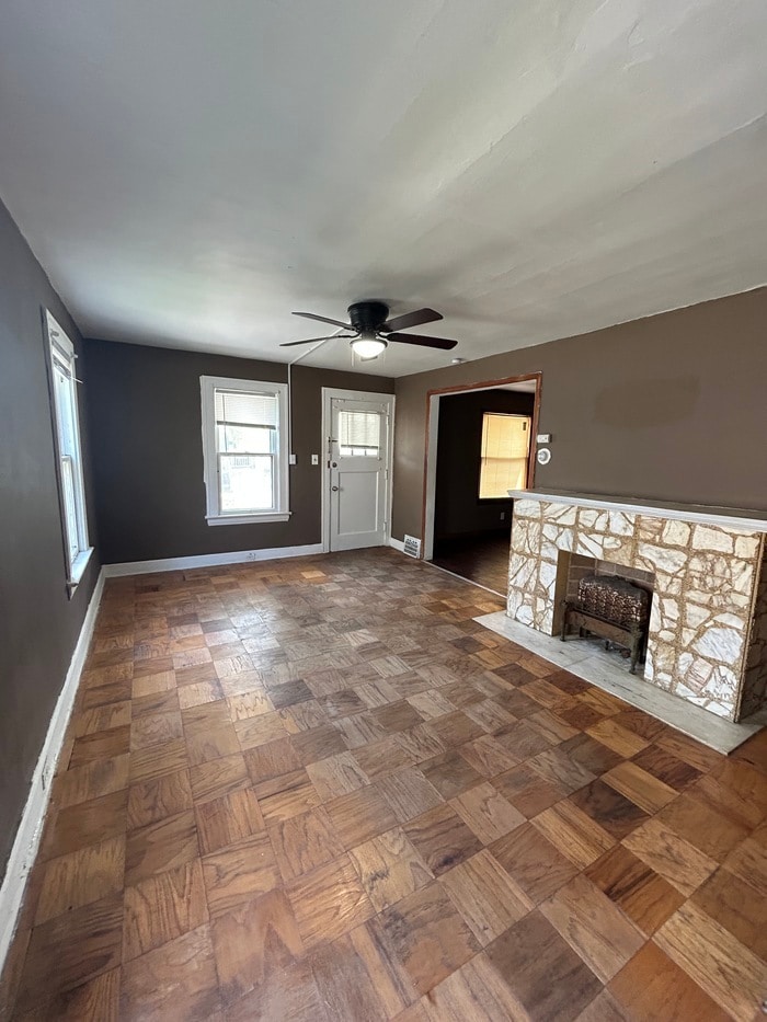 Building Photo - 1058 E 147th St