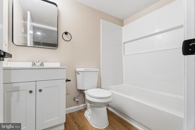 Building Photo - 706 Sue Grove Rd