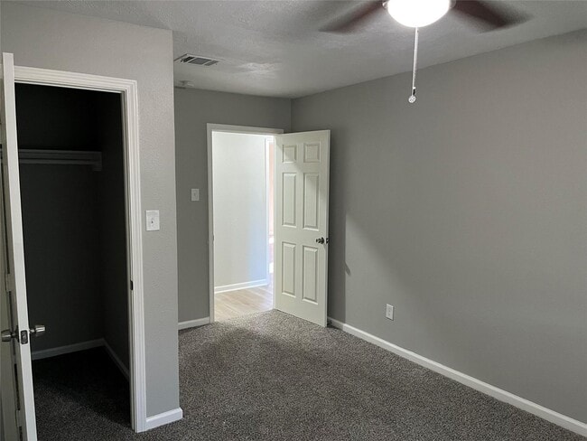 Building Photo - 2314 Pickerton Dr