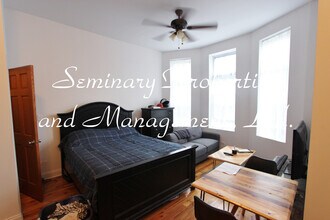 Building Photo - Bright and sunny rehabbed studio apartment with dishwasher  near the brown line and METRA