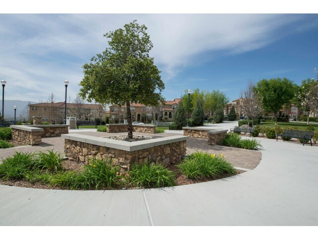 Building Photo - 557 Adeline Ave