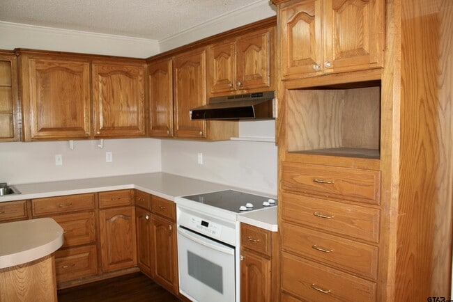 Building Photo - 1179 Martin St