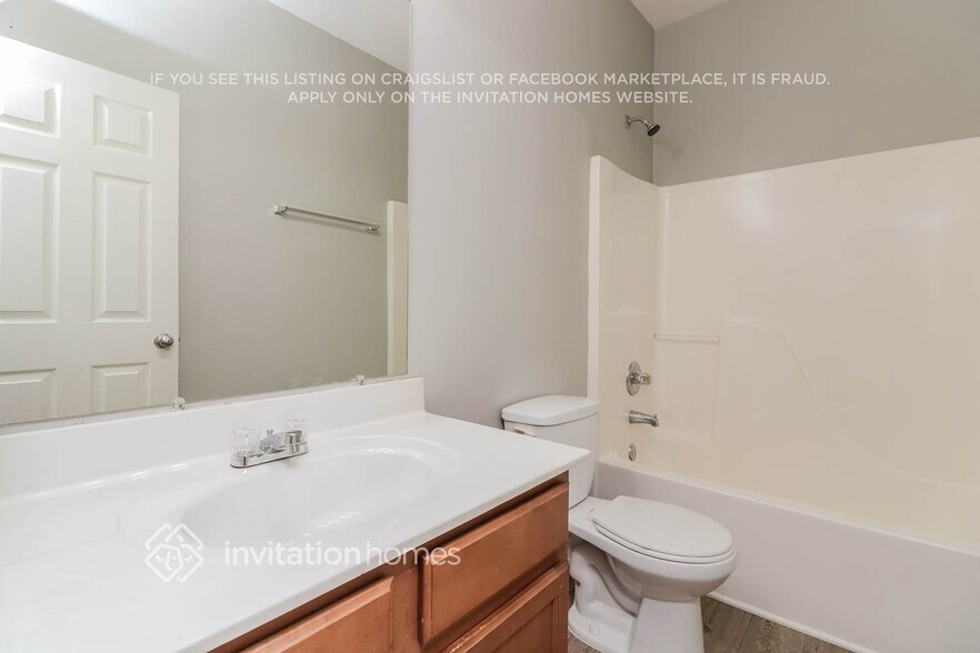 Building Photo - 502 Whitney Way