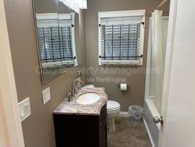 Building Photo - 5700 61st St