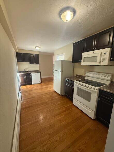 Building Photo - 5 Clifton St