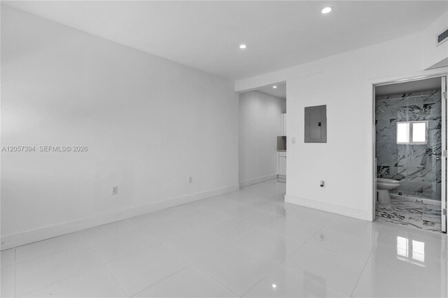 Building Photo - 21845 Goulds Ave