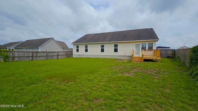 Building Photo - 111 Gobblers Way