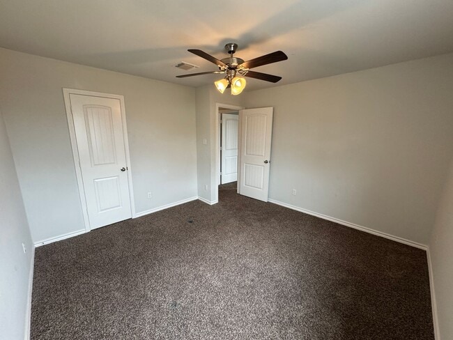 Building Photo - 6149 Lavaca Dr