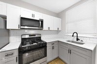 Building Photo - 4301 W Potomac Ave