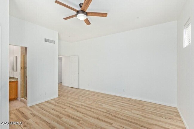 Building Photo - 7222 E Gainey Ranch Rd