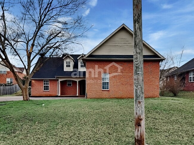 Building Photo - 3009 Rock Springs Rd