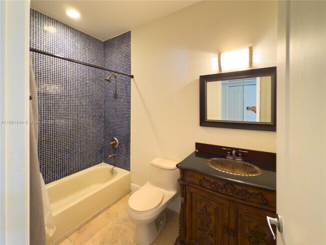 Building Photo - 3022 Indiana St