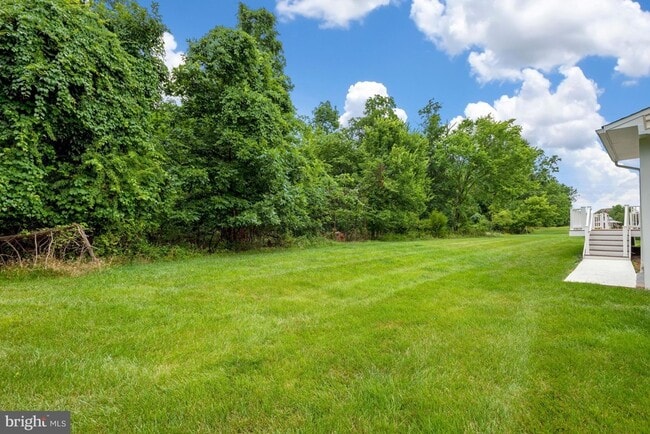 Building Photo - 23353 Lennoxville Way