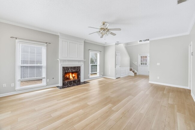 Building Photo - Spectacular John's Creek Traditional