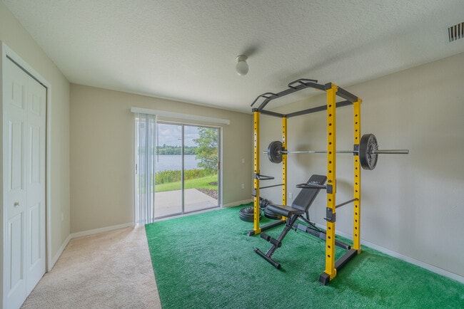 Building Photo - Townhome For Rent in Lake Brandon!