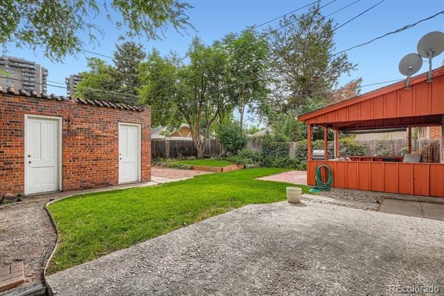 Building Photo - 430 S Corona St