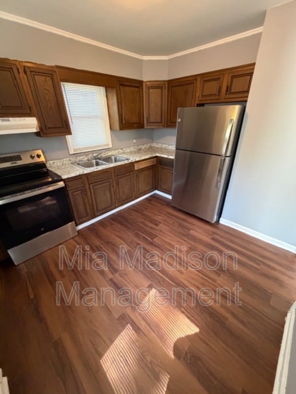 Building Photo - 5321 Athena Dr