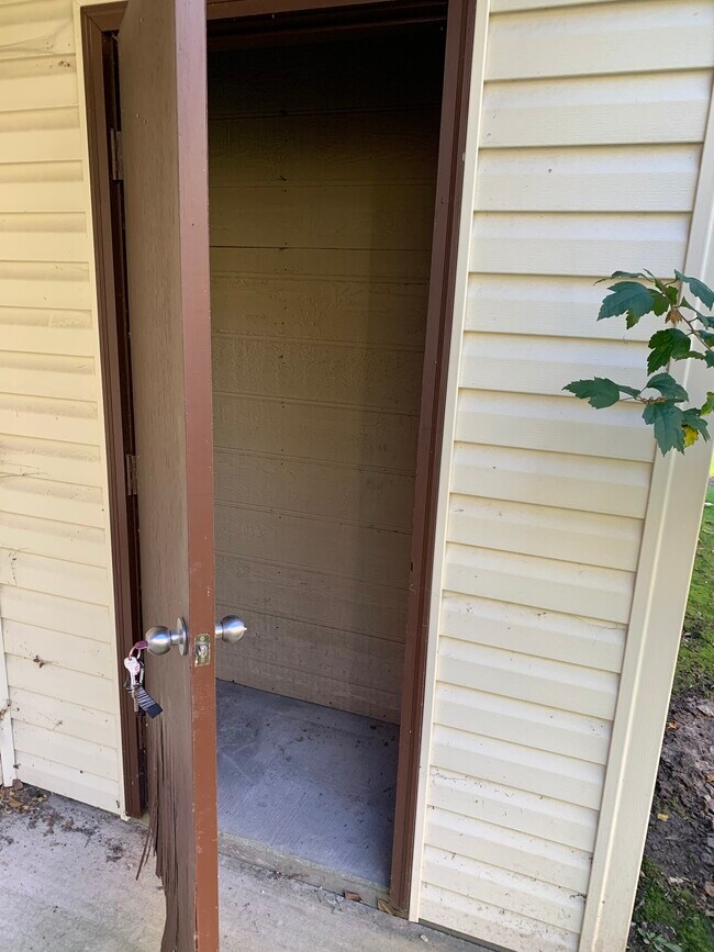 Outside storage shed - 402 N Hesperia St