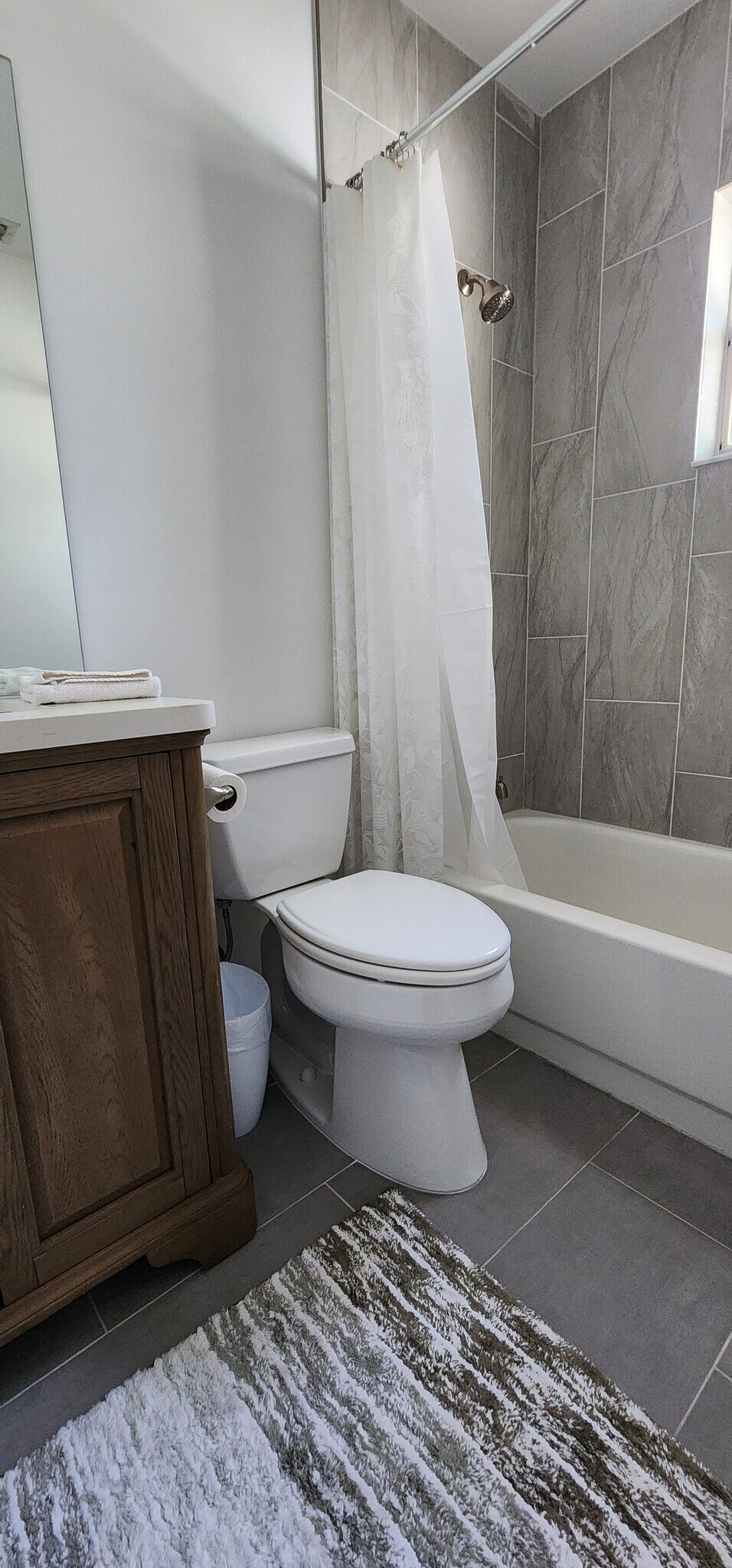 Building Photo - 186 Pebble Shores Dr