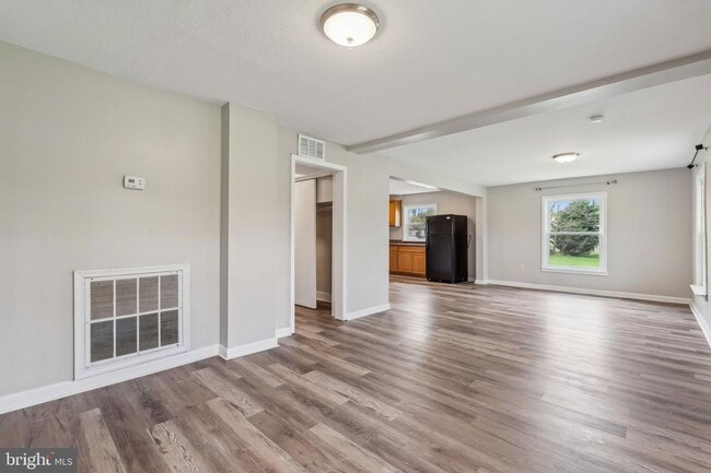 Building Photo - Experience the perfect blend of peaceful country charm and modern comfort in this beautifully ref...
