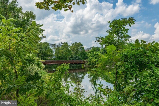 Building Photo - 4910 Barbour Dr