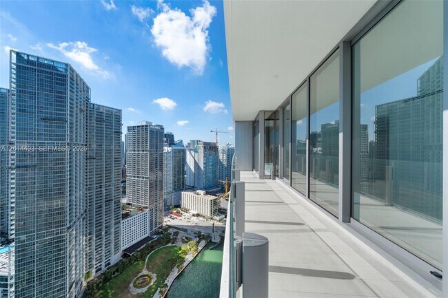 Building Photo - 300 Biscayne Blvd Way