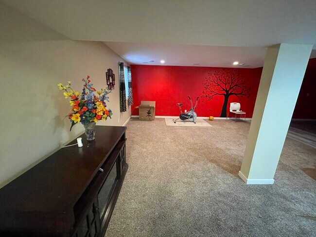 Building Photo - 230 S Legacy Way
