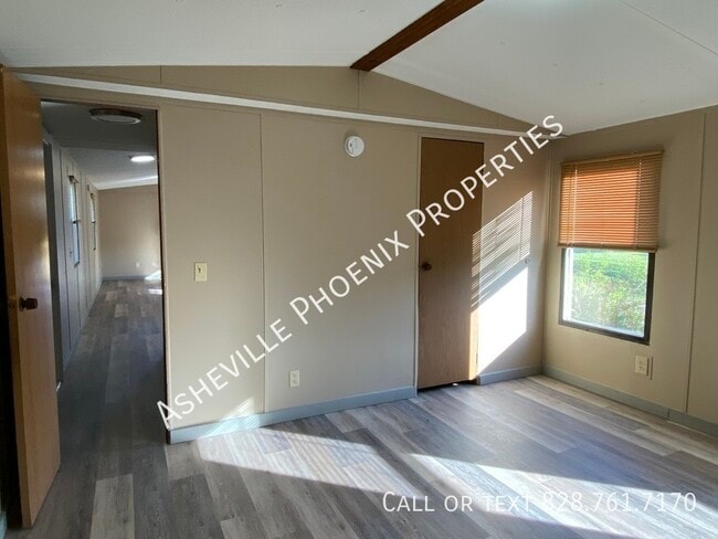 Building Photo - 6 Morgan Rdg Ln