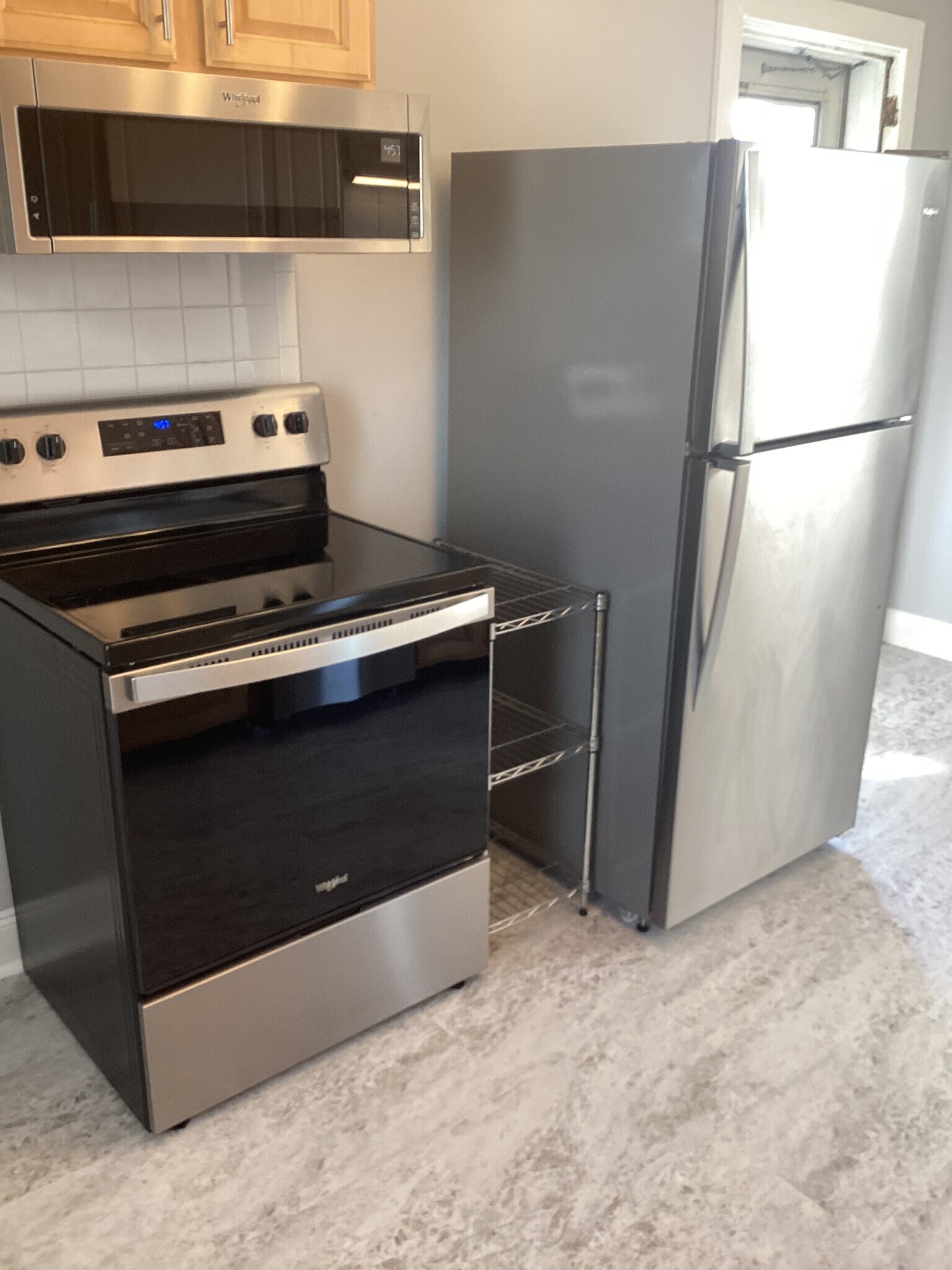 Building Photo - 244 W Main St