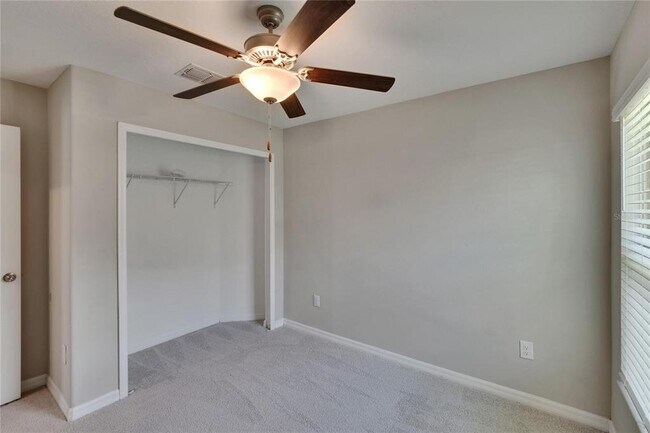 Building Photo - 14047 Weddington Ter