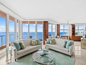 Building Photo - 2110 N Ocean Blvd