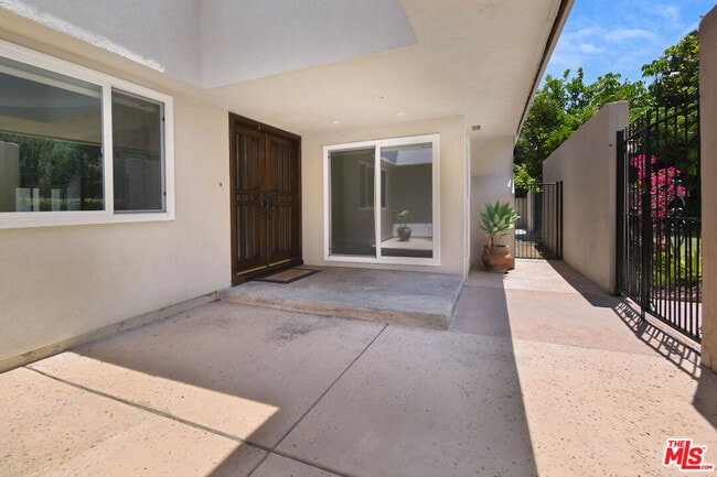 Building Photo - 23637 Park Belmonte