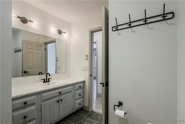 Building Photo - 57 Beechwood Rd