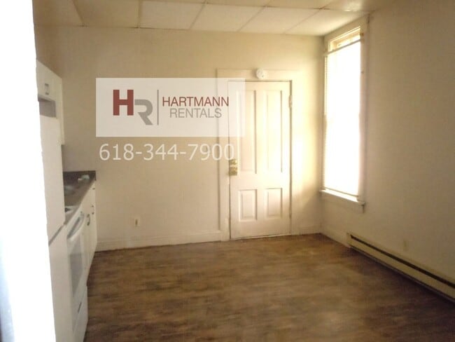 Building Photo - 308 S Fillmore St