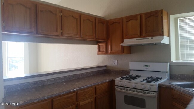 Building Photo - 505 Von Bargen Dr