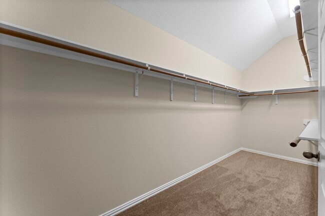 Building Photo - 31323 Trinity Park Ln