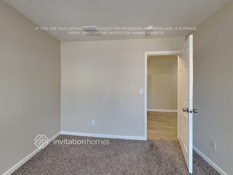 Building Photo - 2027 Pierce Way