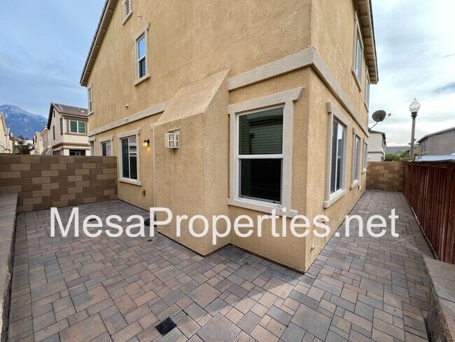 Building Photo - 850 Christian Ct
