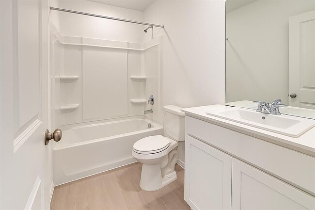 Building Photo - 461 Whoopers Lp