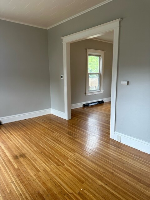 Building Photo - 50 Linnet St