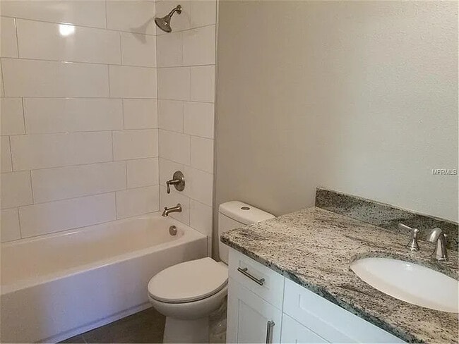 Building Photo - 727 N Himes Ave